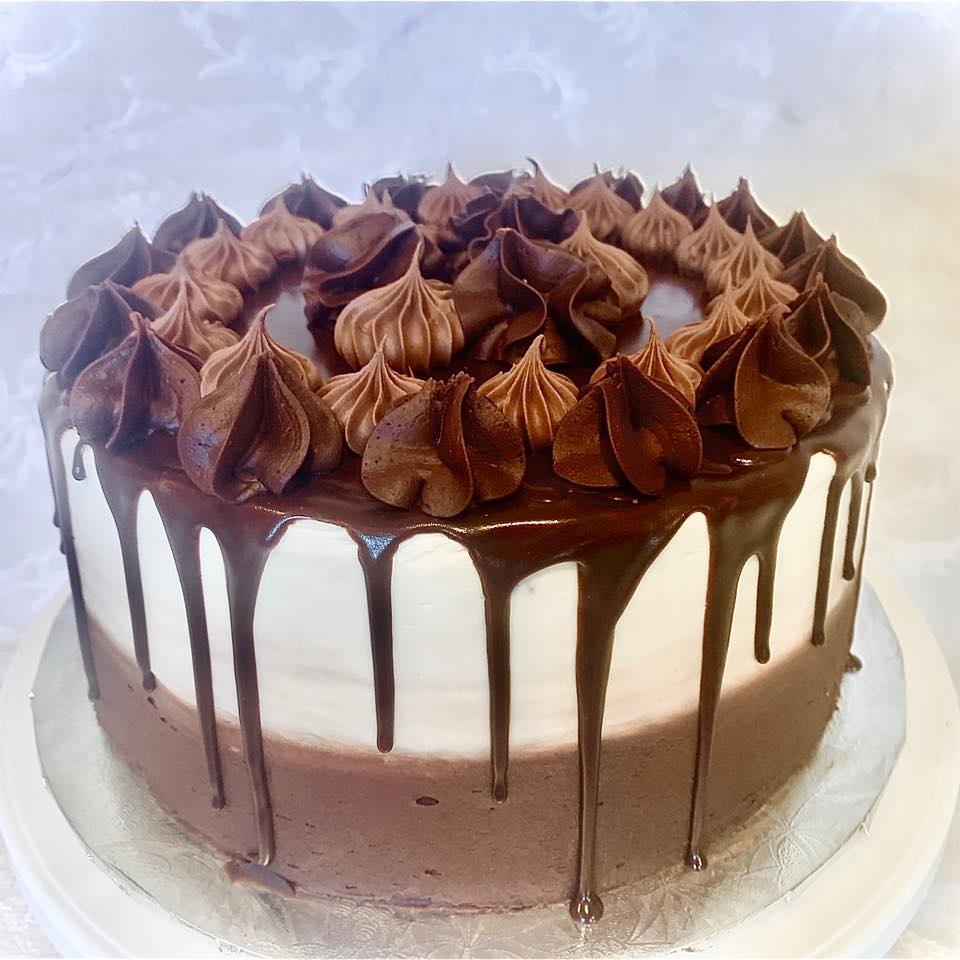 Rosettes / Ruffles Cake