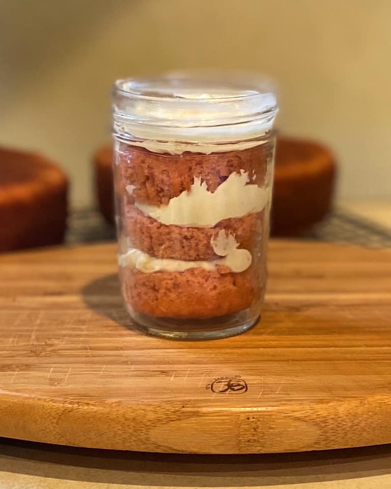 Custom Cake Jars (1 DOZEN)