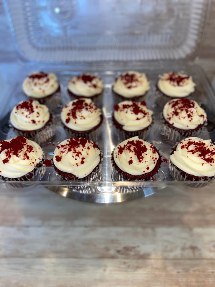 Customise Your Own Cupcakes (1 DOZEN)