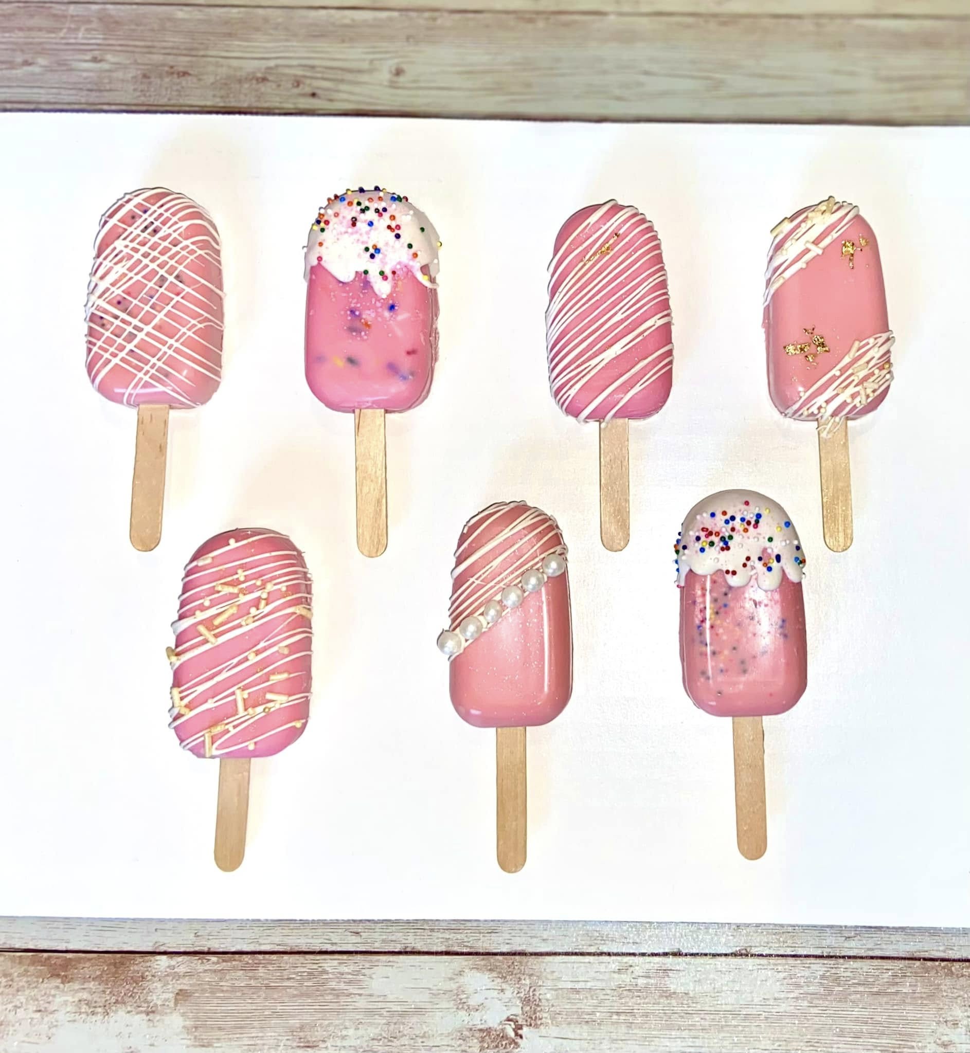 Cake Pops (1 DOZEN)